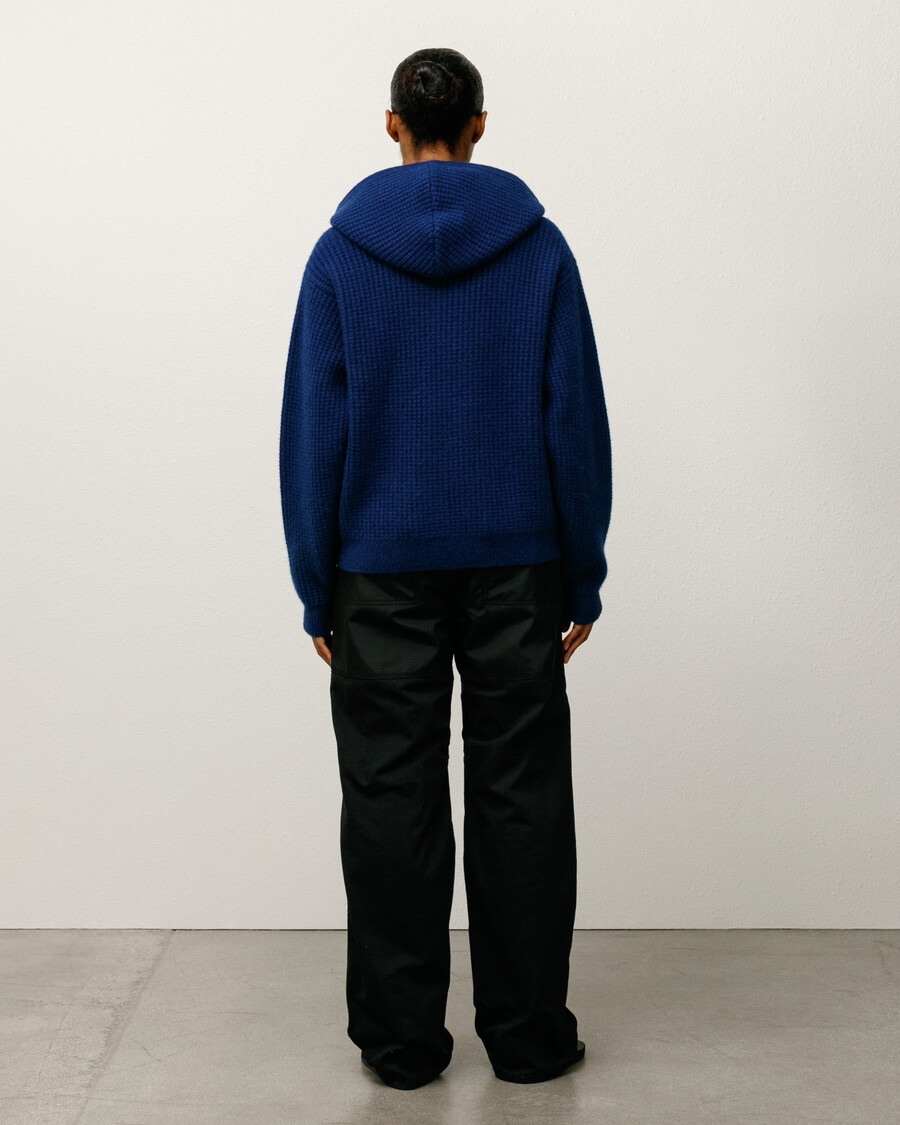 pull à capuche zippé en cachemire gaufré